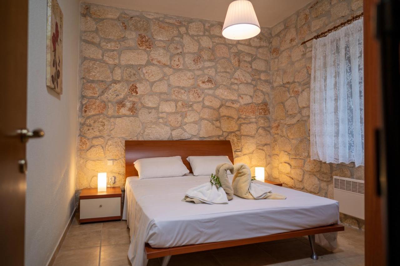 Jordan'S Stone House Villa Siviri Exterior photo