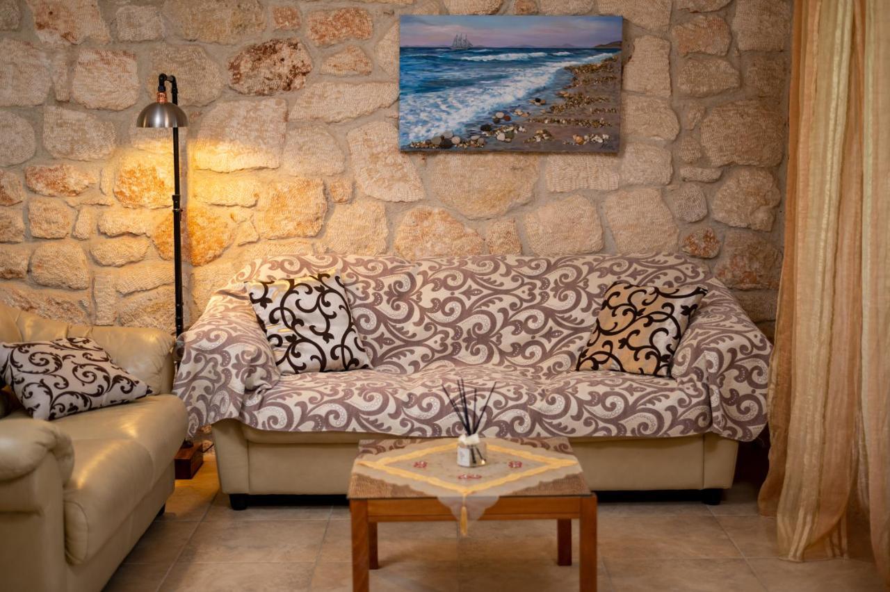 Jordan'S Stone House Villa Siviri Exterior photo