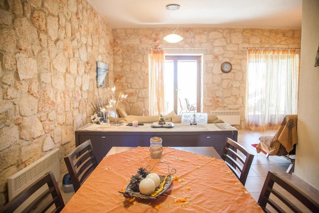 Jordan'S Stone House Villa Siviri Exterior photo